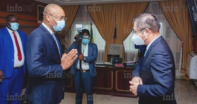 Le Gabon attend un don de 100 000 doses du vaccin chinois contre la Covid-19