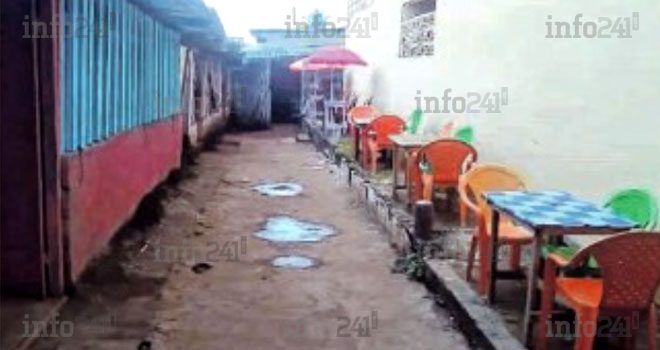 Lebamba : Un énorme serpent de plusieurs mètres sème la panique dans un bar bondé