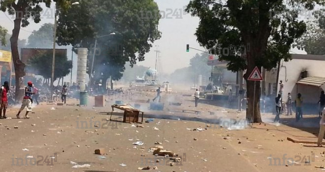 Burkina Faso&nbsp;: une manifestation monstre contre la révision constitutionnelle de Compaoré