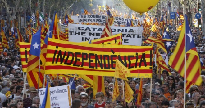 Espagne&nbsp;: la Cour constitutionnelle suspend le référendum catalan d’indépendance  