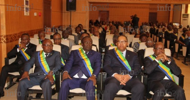 Les sénateurs du PDG contestent la réduction de leur nombre à 52 acté par Ali Bongo