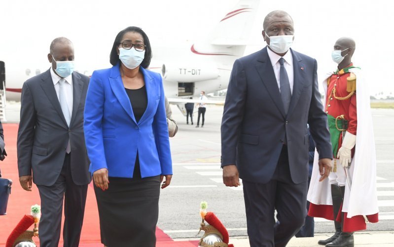 Ali Bongo remplacé par sa Première ministre à l’investiture d’Alassane Ouattara ce lundi